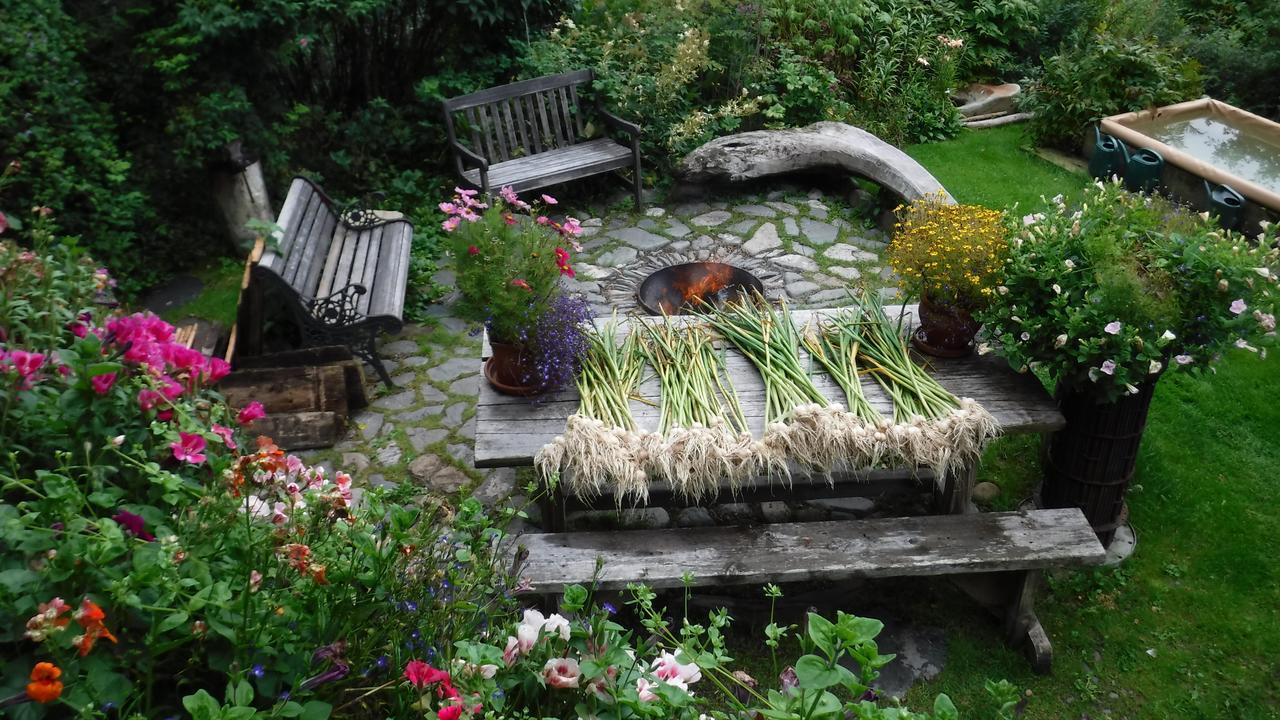 Brigitte'S Bavarian Bed Und Breakfast Millers Landing Екстер'єр фото